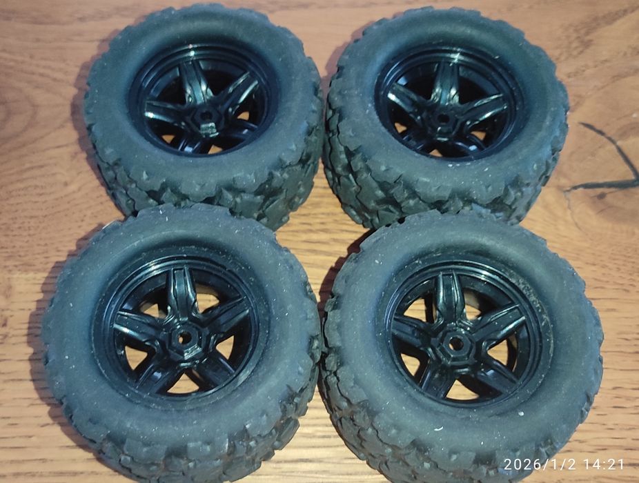 Koła RC ,Hex 7, wymiar 65x37.