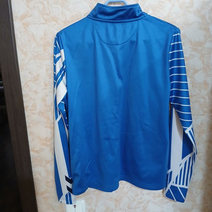 Спортивная кофта Hummel 164 см на 14 лет. Олимпийка для футбола