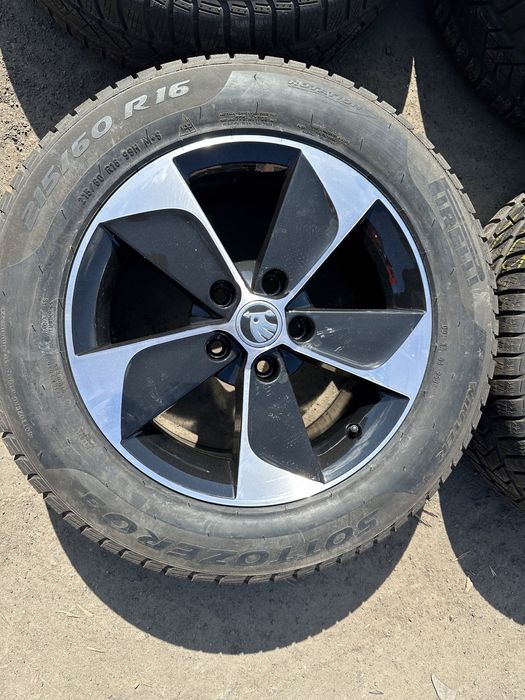 Диски Skoda Pirelli Sottozero 215 60 16