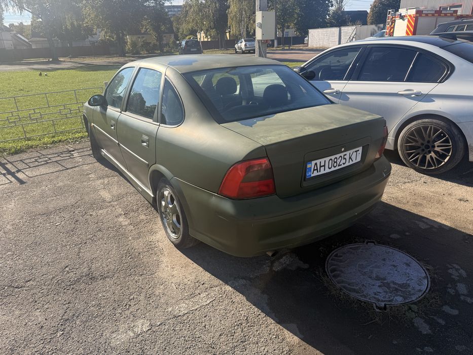 Opel Vectra 2000р.в. бензин по техпаспорту