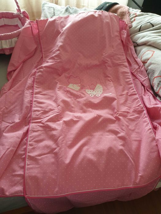 Conjunto cama de bebe + cesto de verga