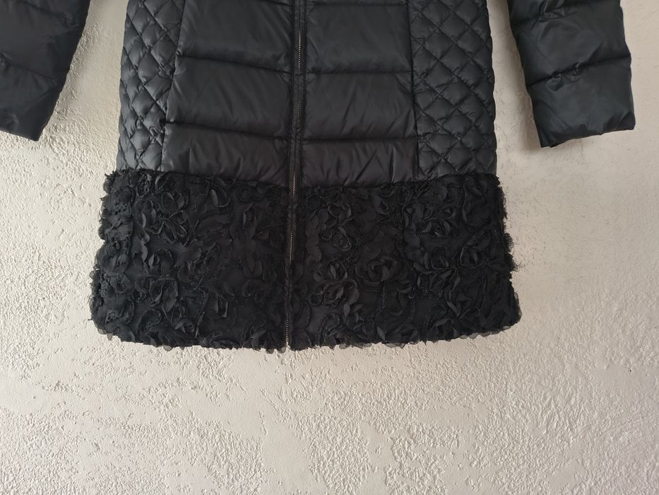 Czarna puchowa kurtka damska, z kapturem odpinane futerko, S, Ozzo