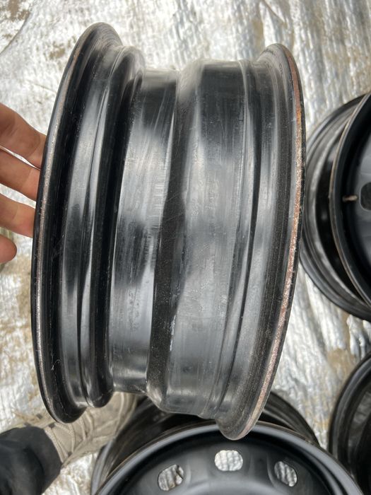 5/114,3 r16 et50 Renault Диски Металеві ЦО 66,1мм