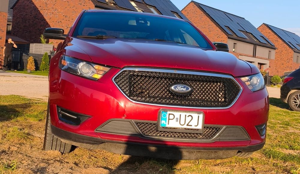 Ford Taurus