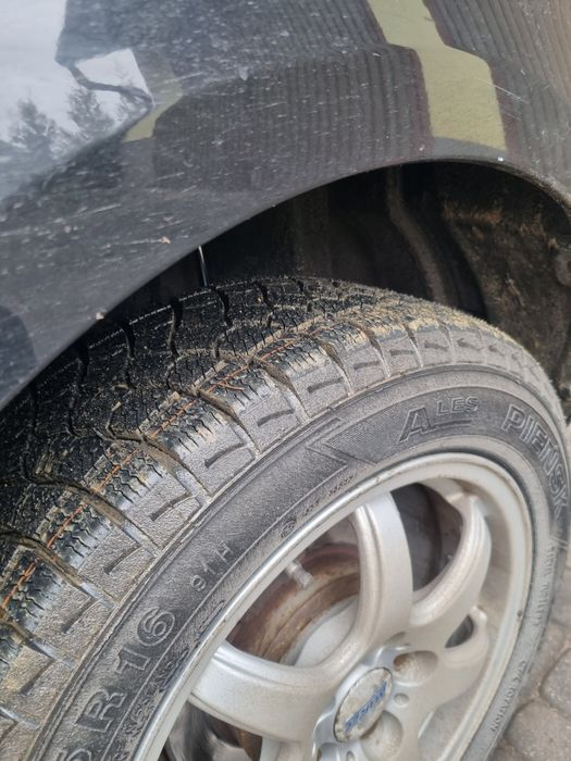 Opony zimowe 205/55/16 bieżnikowane 2szt