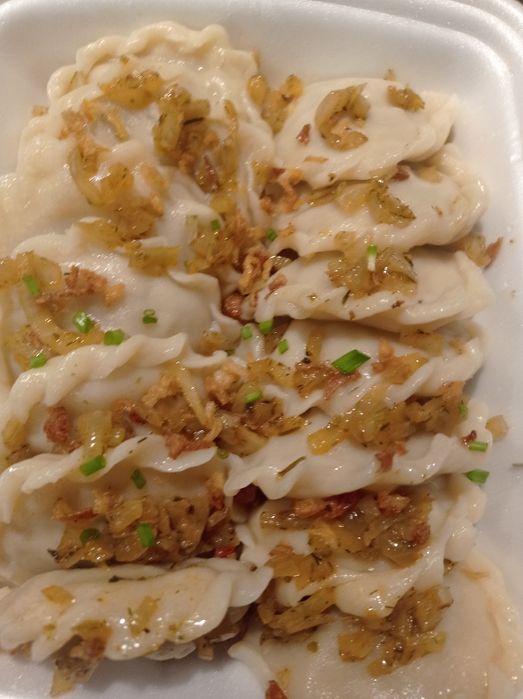 Pierogi wigilijne z kapustą i grzybami