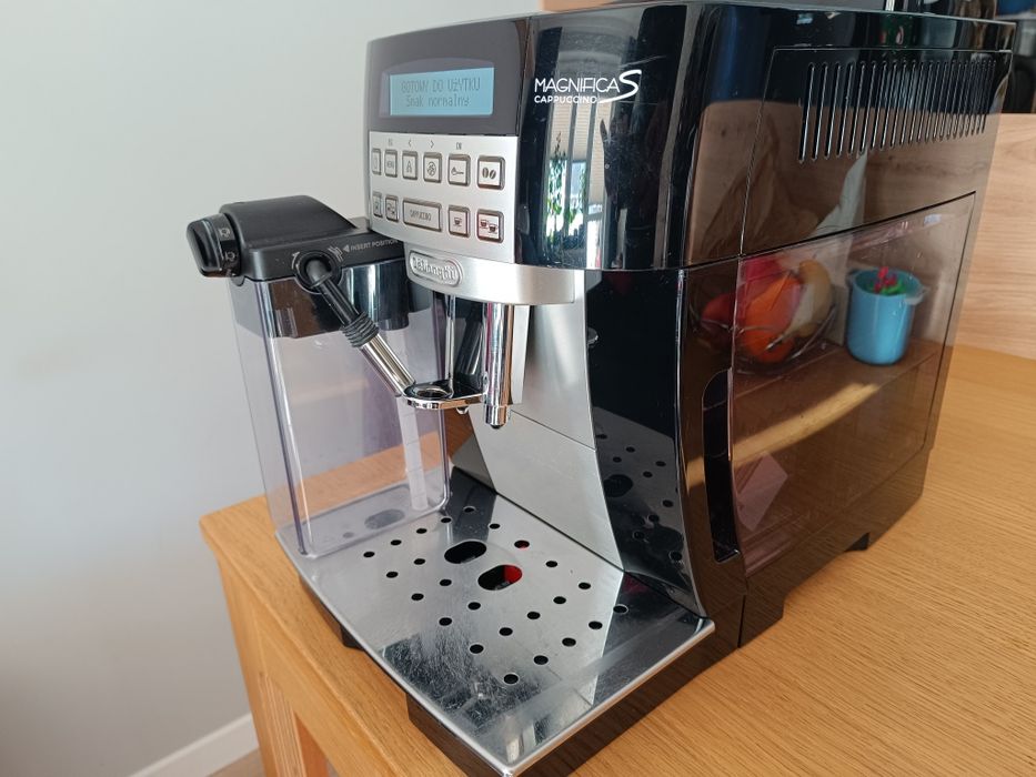 Ekspres do kawy DeLonghi Magnifica S Cappuccino ECAM 22.360.B