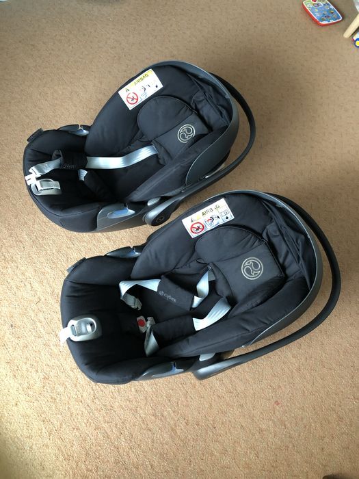 Продам Cybex Cloud Z i-Size Plus Deep Black