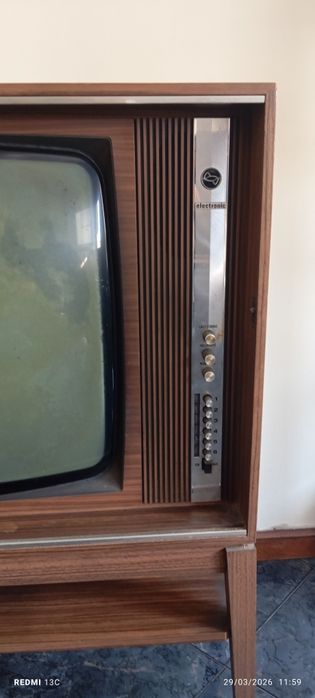 Móvel de Televisão Retro/Vintage