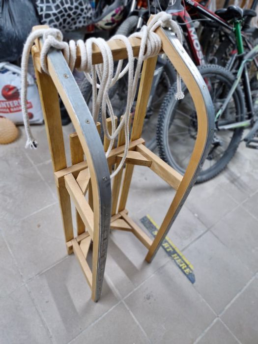 Drewniane sanki solidne