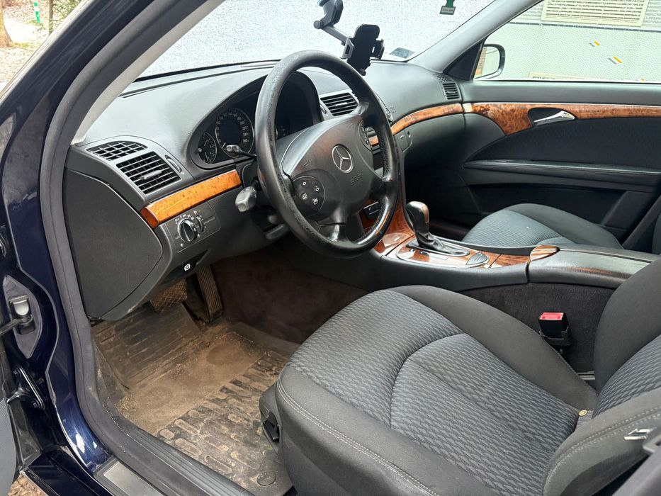 Mercedes W211 E320 CDI R6 204 KM Elegance automat