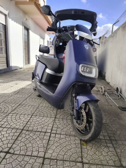 Moto elétrica seminova