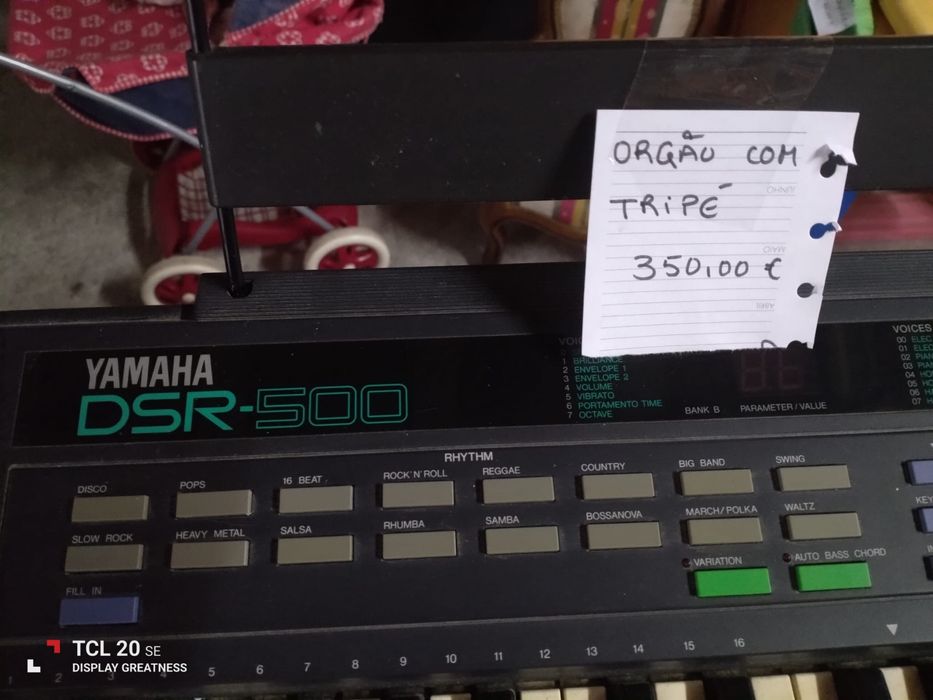 Órgão elétrico com carregador