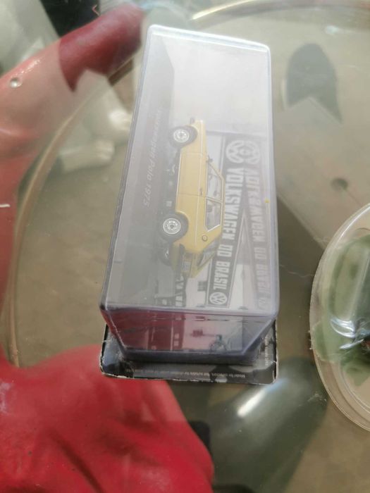 miniatura  Volkswagen polo 1975 escala 1/43