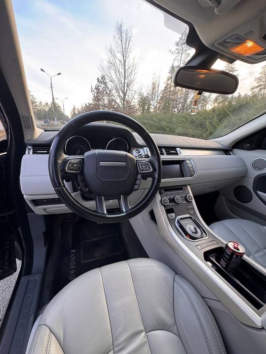 Продам ренж ровер евог 2013 року