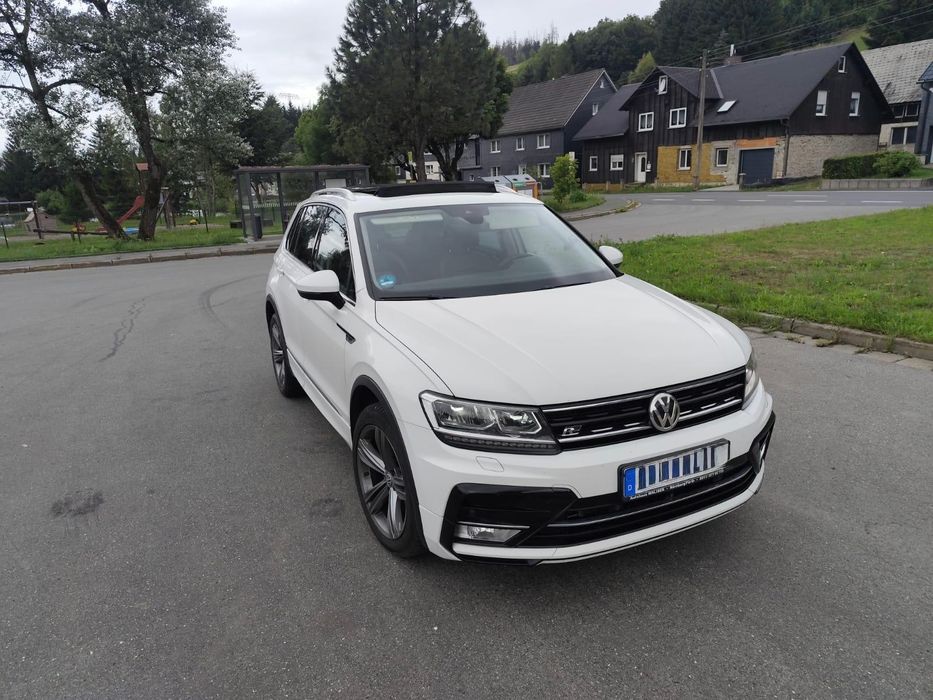 VW Tiguan 2.0Tsi/R*Line/DSG/Pani/Virtual/360*Kamery/Webasto/Skóra/Ledy