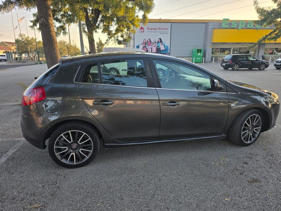 Carro Fiat Bravo 1.6