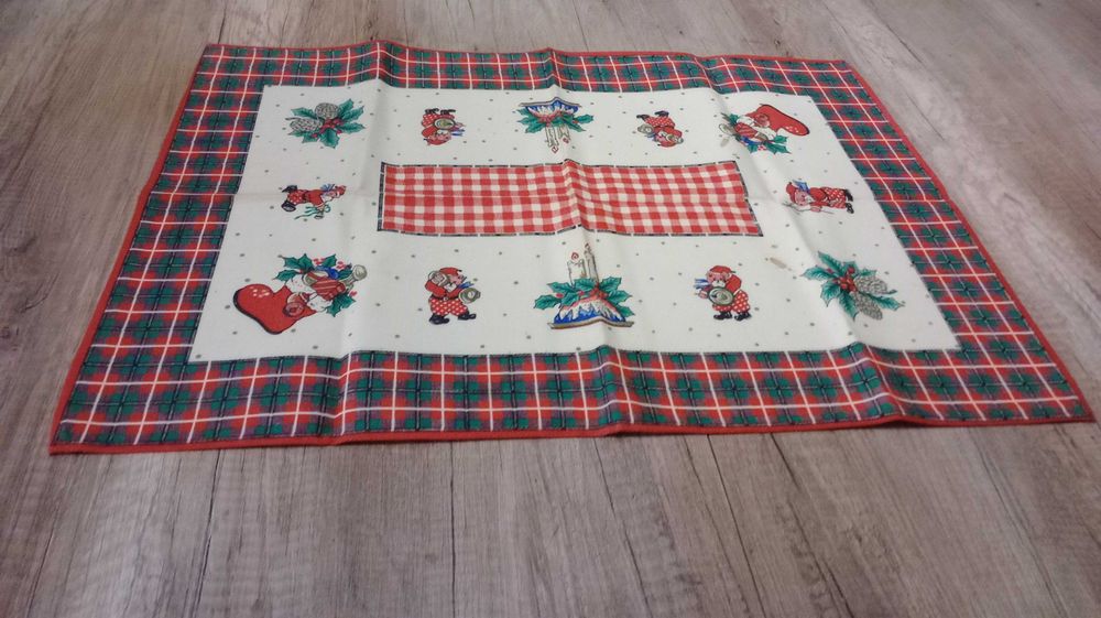 Retrosaria  2 Panos/ Toalhas tabuleiro, Alusivos ao Natal  - Novos