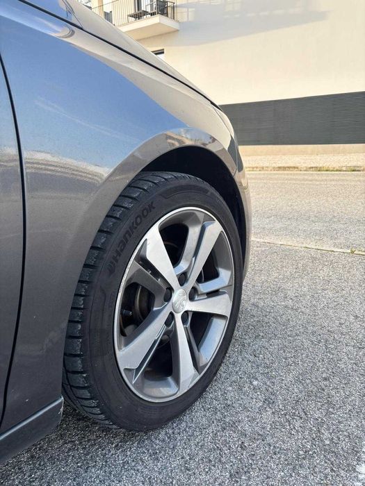 Peugeot 308 1.5 BlueHDi 130cv Allure – Excelente Estado – 96650 km