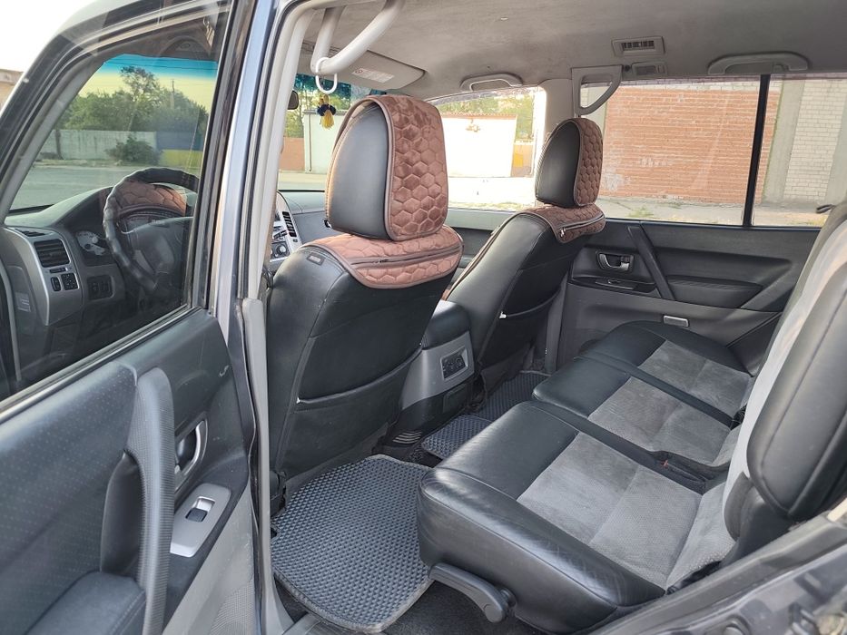 Продам mitsubishi pajero wagon 3. Год 2006 .на полном ходу