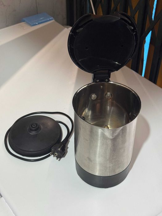 Fervedor de água elétrico