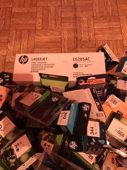 Картриджи для принтера HP, Epson 136шт