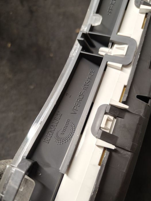 Licznik renault Clio benzyna 3 1,4 benzyna 2006 r