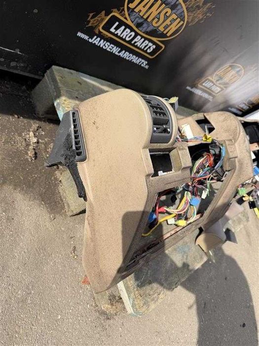 Land Rover Discovery bege tablier
