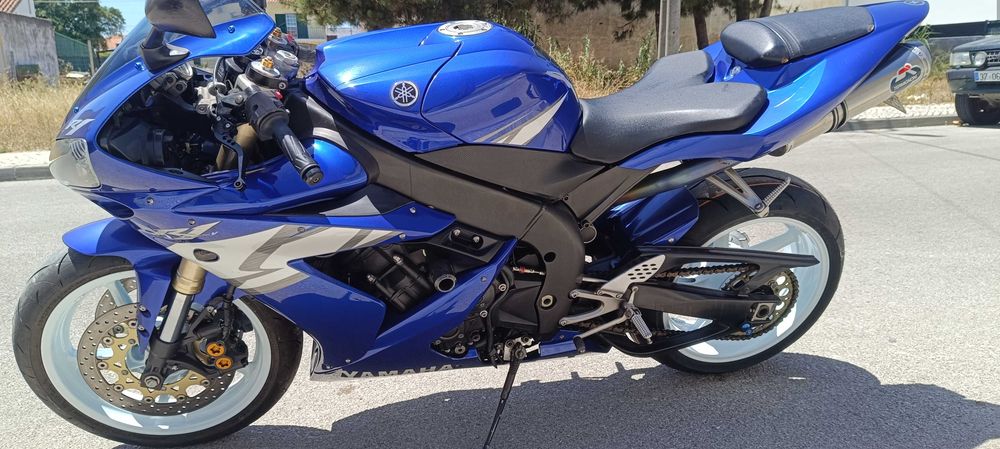 Yamaha R1 2004 Azul