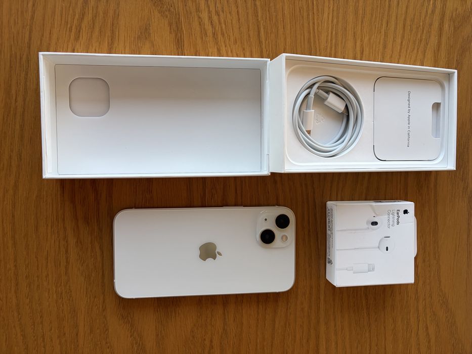 Iphone 13 128 GB, etui+ słuchawki