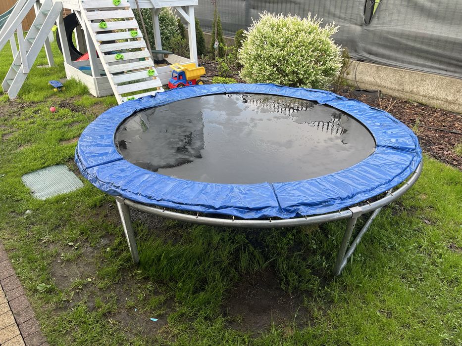 Trampolina do skakania