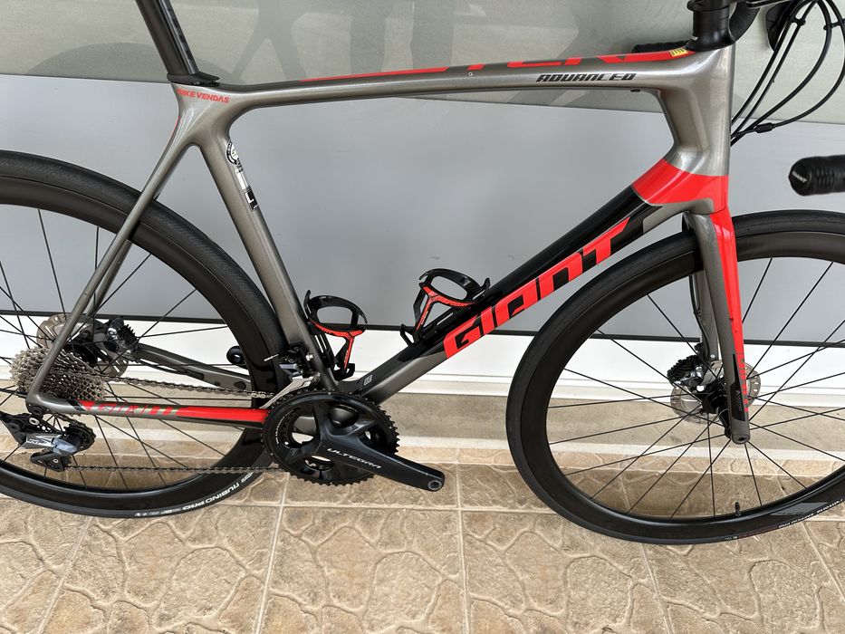 Bicicleta de estrada Giant - Rodas em carbono Disco