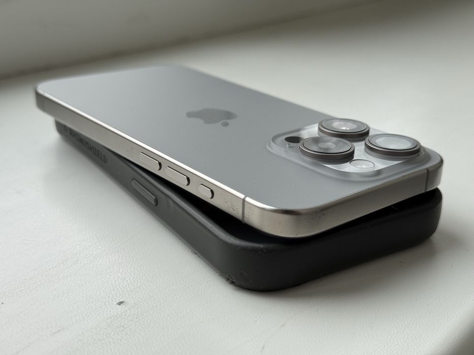 Apple iPhone 15 Pro 128GB Neverlock Natural Titanium