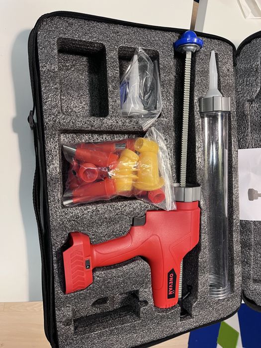 Wyciskacz pistolet do kleju silikonu