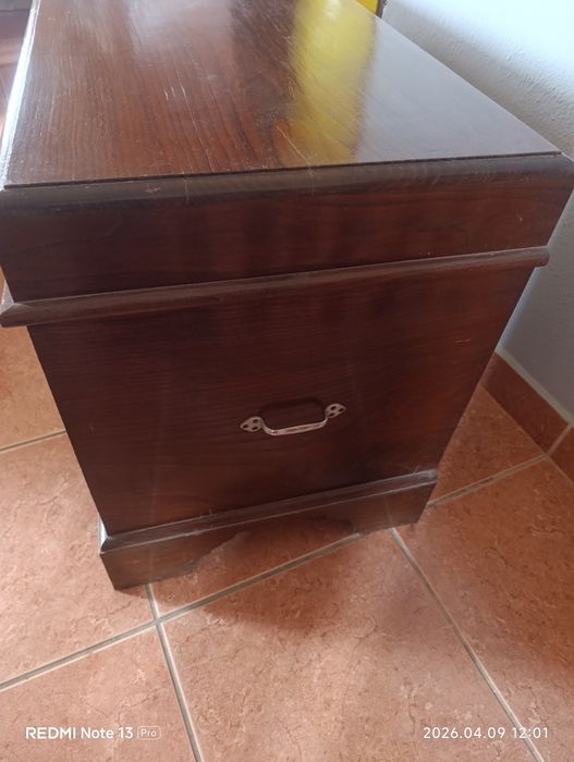 Arca de madeira vintage