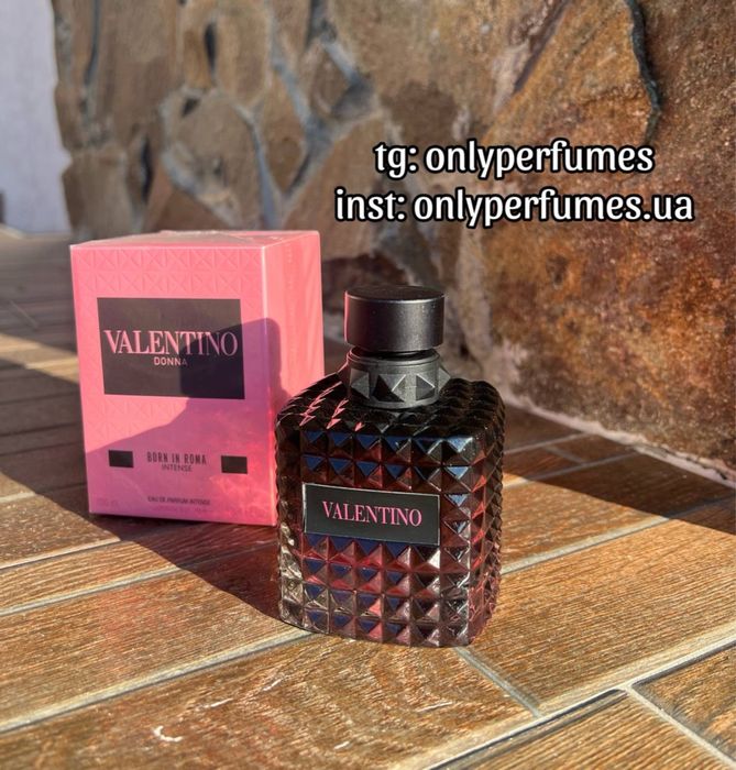 Духи жіночі Valentino Donna Born In Roma Intense. Валентино Интенс