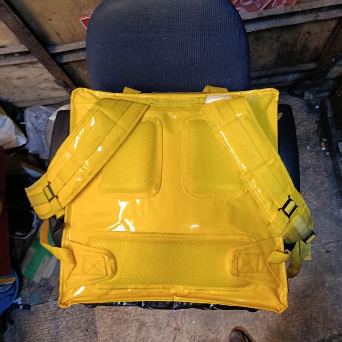 Термо тусмка Glovo