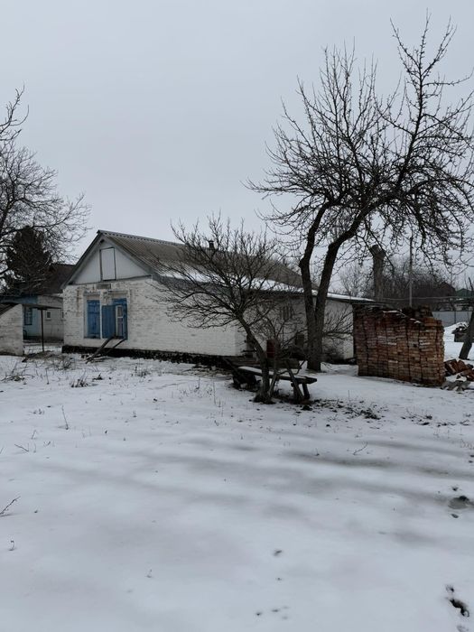 Продається будинок с.Лутовинівка