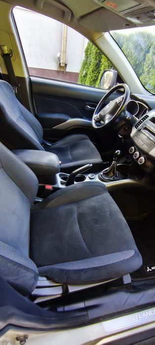 Mitsubishi Outlander salon Polska