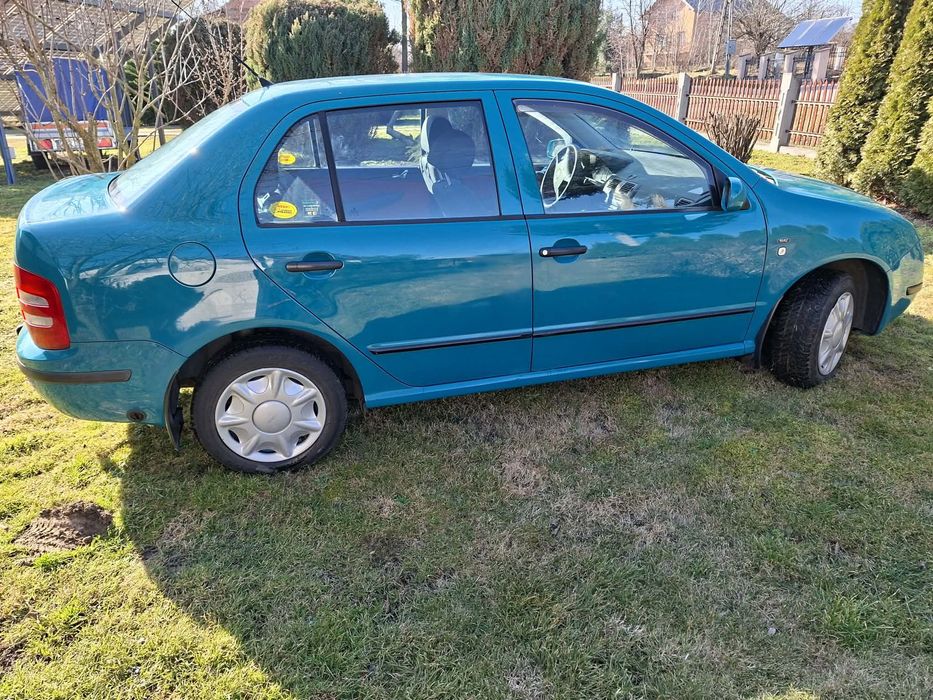 Skoda Fabia Skoda Fabia 1.4 Benz + LPG | 2002 | Hak | 2 kpl. kół | Nowy akumulator