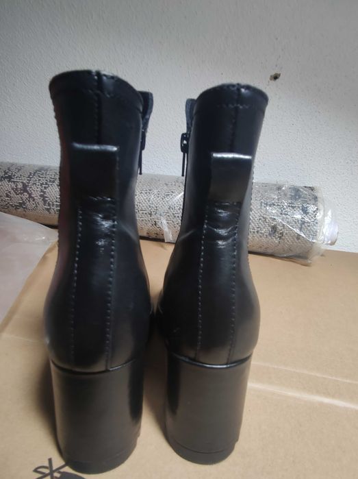 Botas em pele by Roberto Torretta