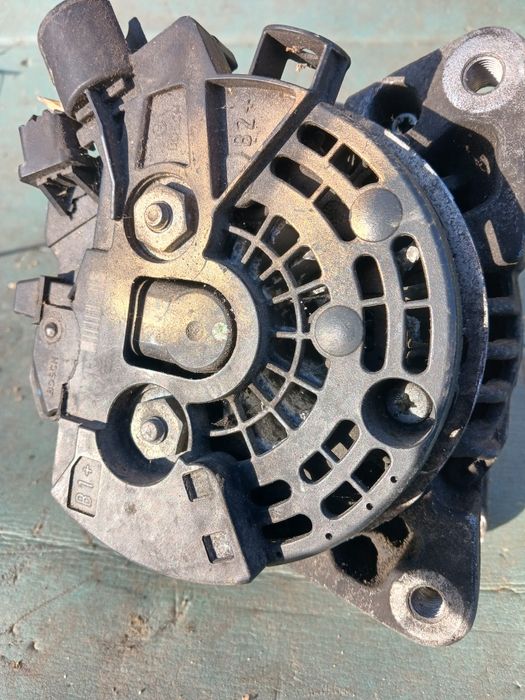 Генератор Пежо Сітроен