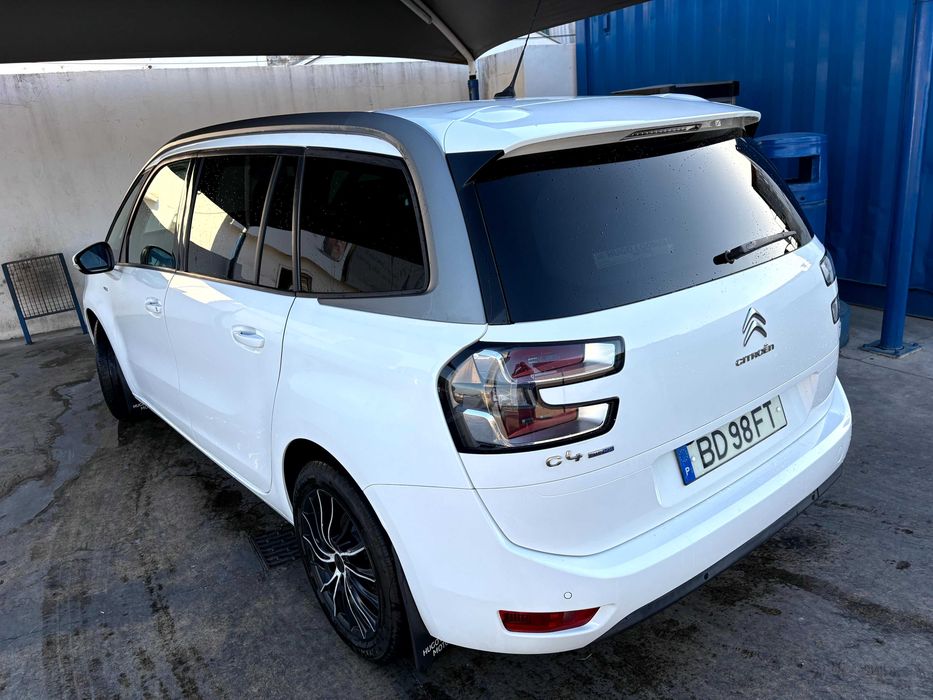 Estado Impecável: Citroën C4 Grand Picasso Exclusive (1.6 BlueHDi) | Volante à Direita com Matrícula Portuguesa