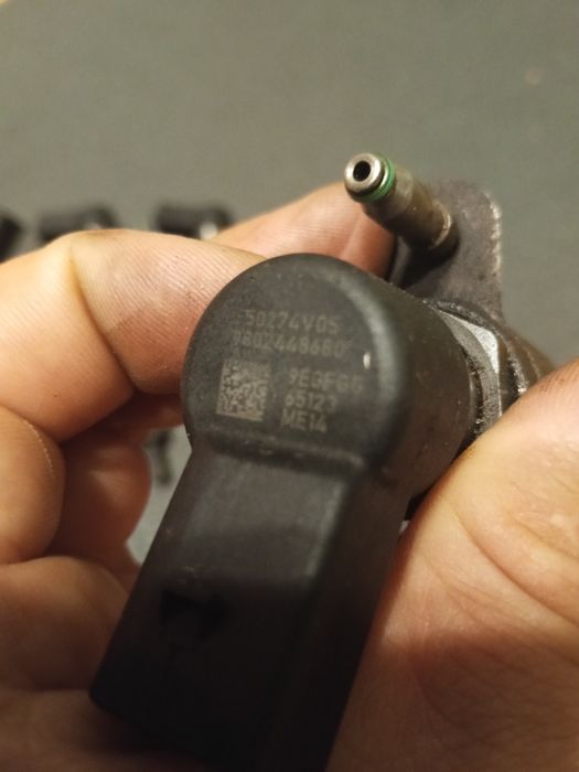 1608518380 Форсунка ЄВРО 5 1.6 HDI EHDI код 9802448680 оригінал Пежо