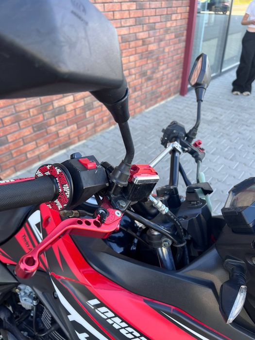Мотоцикл Loncin LX200