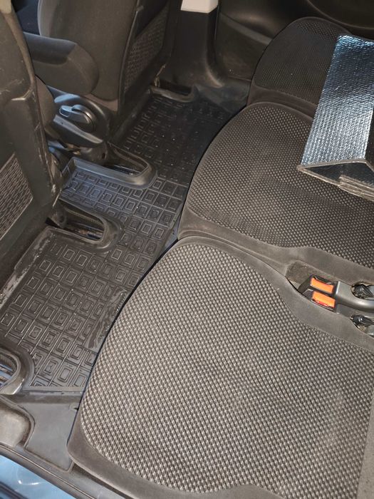 Citroen Grand C4 Picasso 2009 VIN VF7UARHJH9J093382 фото оголошення 4 з 24