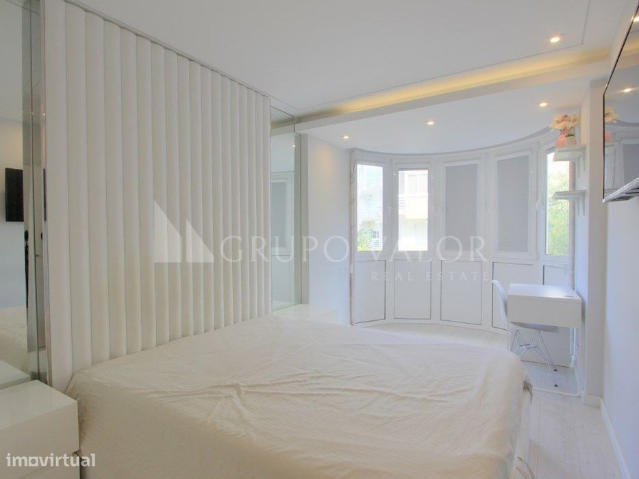 Apartamento T2 com parqueamento, Costa da Caparica