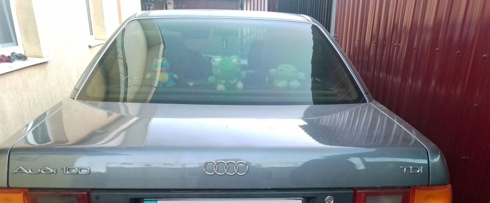 Audi 100 1990 VIN WAUZZZ44ZLN103003 фото оголошення 2 з 7