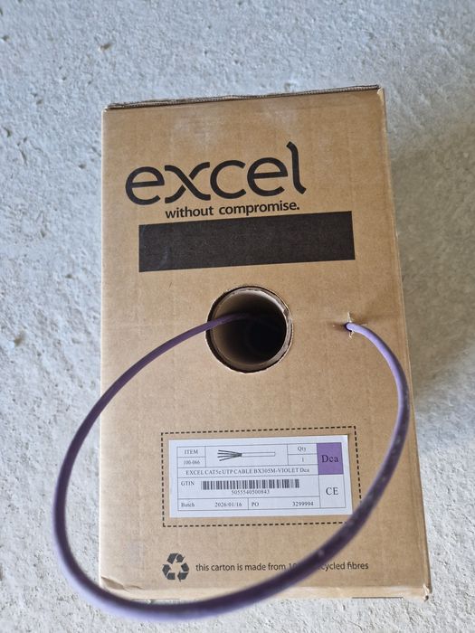 Kabel komputerowy cat5e LSOH fioletowy pudło 305m
