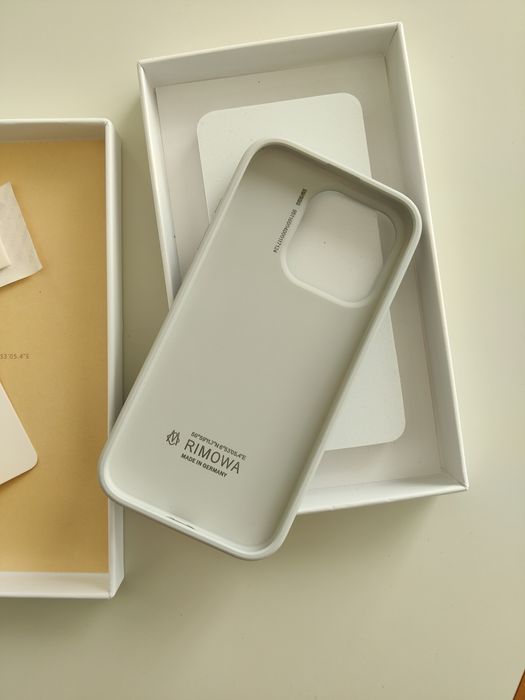 Capa Rimowa iPhone 15 Pro